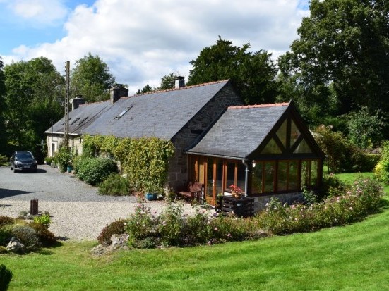 Maison 7 Pièces + Dépendances 22110 Kergrist-Moëlou
